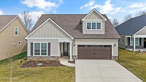 338 Trillium Tr, Lenoir City, TN 37771