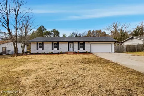 1405 Chert Pit Rd, Knoxville, TN 37923