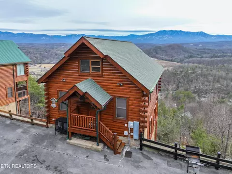 2607 Mountain Glory Tr #48, Sevierville, TN 37876