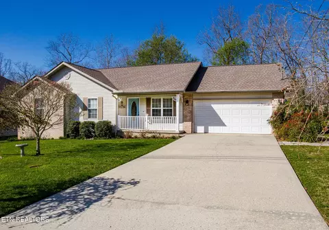 545 Snead Dr, Crossville, TN 38558