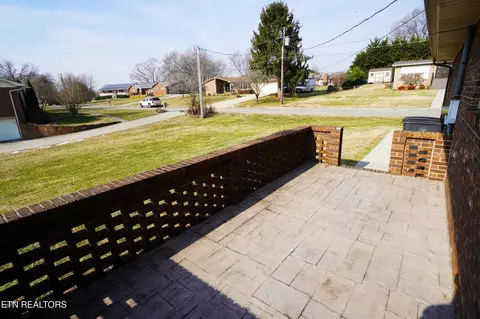 Exterior - 483 Shaver Dr, Talbott, TN 37877 photo 5 of 8