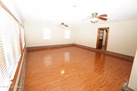 Living - 483 Shaver Dr, Talbott, TN 37877 photo 6 of 6