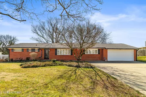 8816 Middlebrook Pike, Knoxville, TN 37923