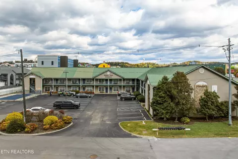 2743 Colonial Dr #205, Pigeon Forge, TN 37863
