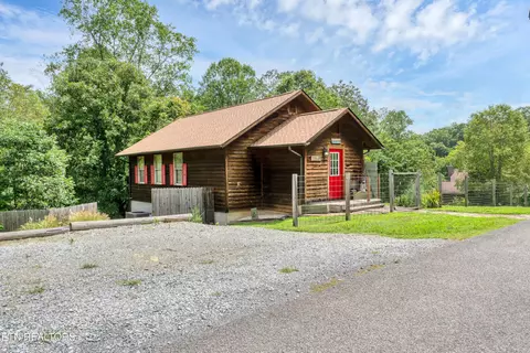 1148 Laurel Rd, Townsend, TN 37882