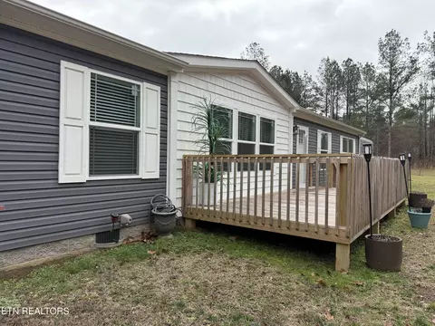 675 County Road 102, Athens, TN 37303
