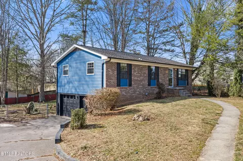 7129 Hurst Ln, Knoxville, TN 37918