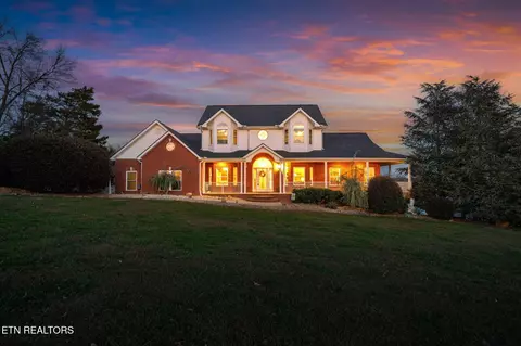 433 Riverbend Dr, Dandridge, TN 37725