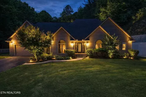 239 Sulphur Springs Rd, Harlan, KY 40840