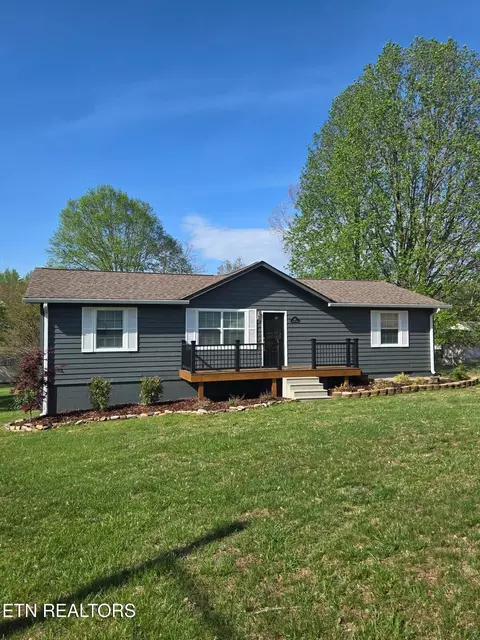 417 Oakhill Dr, Sweetwater, TN 37874