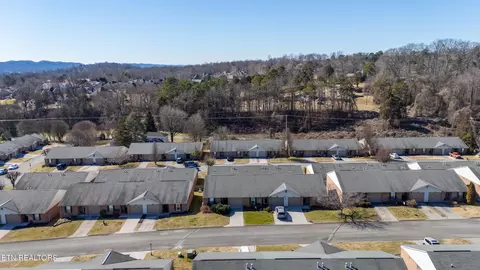 8024 Stablegate Way, Powell, TN 37849 photo 30