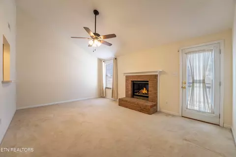8024 Stablegate Way, Powell, TN 37849 photo 10