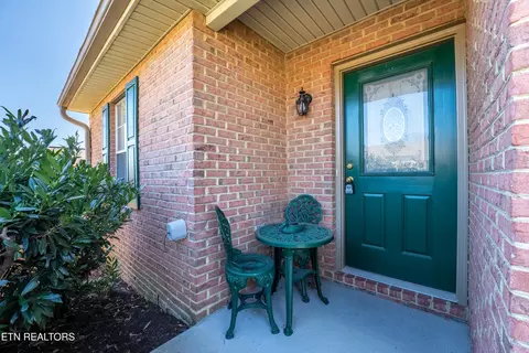 8024 Stablegate Way, Powell, TN 37849 photo 5