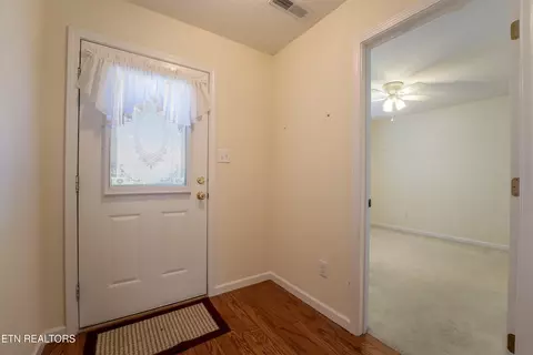 8024 Stablegate Way, Powell, TN 37849 photo 6