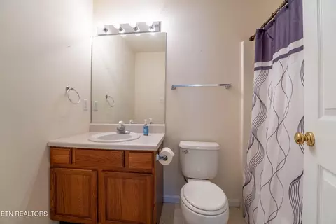8024 Stablegate Way, Powell, TN 37849 photo 22