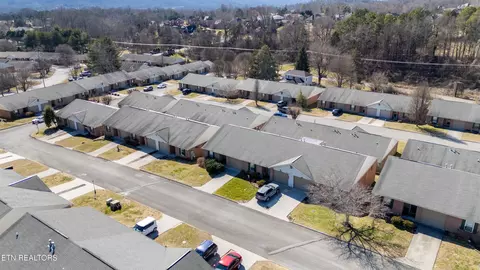 8024 Stablegate Way, Powell, TN 37849 photo 28
