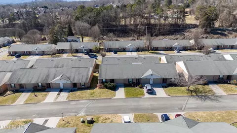 8024 Stablegate Way, Powell, TN 37849 photo 27