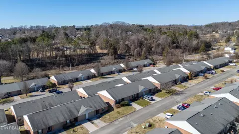 8024 Stablegate Way, Powell, TN 37849 photo 29