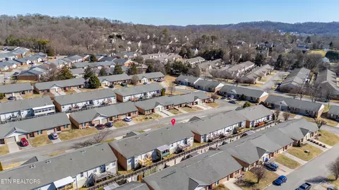8024 Stablegate Way, Powell, TN 37849 photo 34