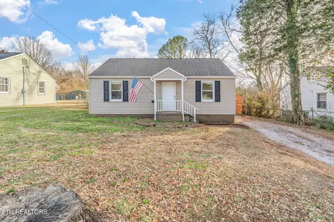 1916 W Gilbert Ln, Knoxville, TN 37920