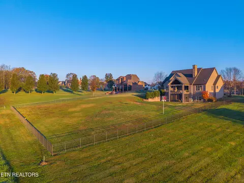 8612 N Ruggles Ferry Pike, Strawberry Plains, TN 37871
