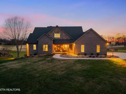 8612 N Ruggles Ferry Pike, Strawberry Plains, TN 37871