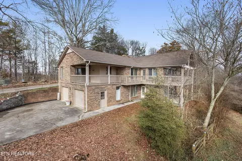 12425 Yarnell Rd, Knoxville, TN 37932