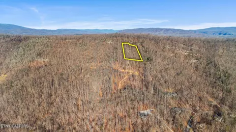 177 Eagle View Ln, Jacksboro, TN 37757