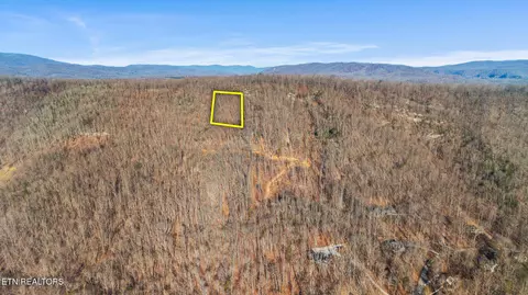 197 Eagle View Ln, Jacksboro, TN 37757