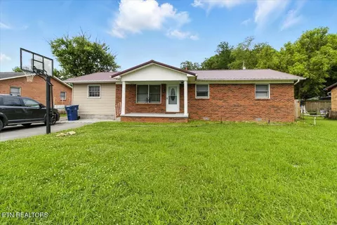 409 Meadow Ln, Middlesboro, KY 40965