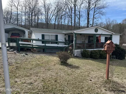 222 E Cumberland Ln, Speedwell, TN 37870