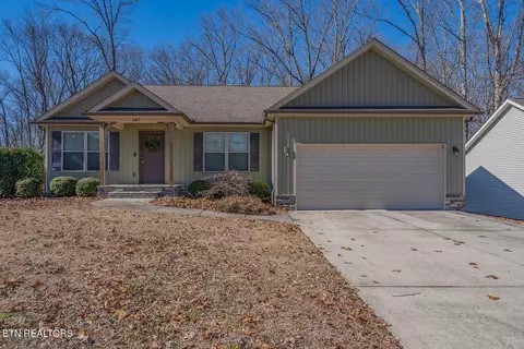 647 Coronado Crest Rd, Maryville, TN 37804