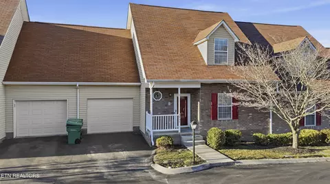 3434 Hamilton Place Dr, Morristown, TN 37814