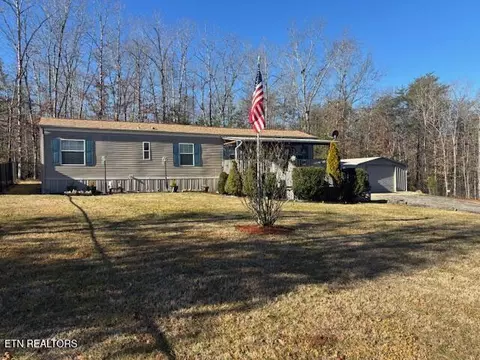 1018 Sitting Bull Pt, Crossville, TN 38572