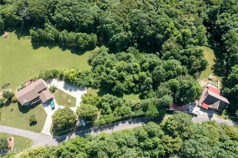 55 56 Lillydale Rd, Byrdstown, TN 38549