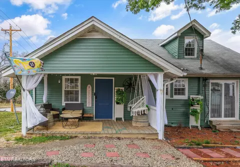 200 N 5th St, Maryville, TN 37804