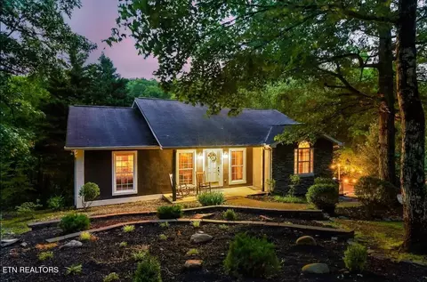 3230 Cove Creek Way, Sevierville, TN 37862