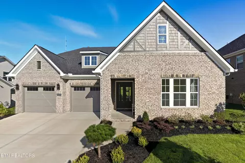 12703 Red Poppy Dr, Farragut, TN 37934