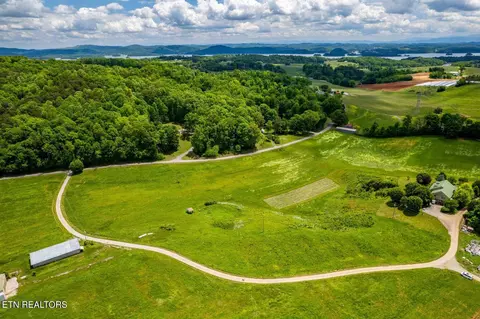 768 Greenlee Rd, Rutledge, TN 37861