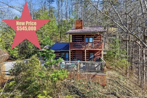 1815 Taylor Way, Sevierville, TN 37876