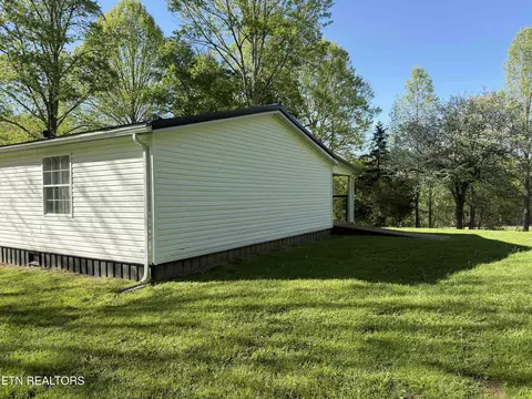 Exterior - 4601 White Oak Rd, Duff, TN 37729 photo 8 of 15