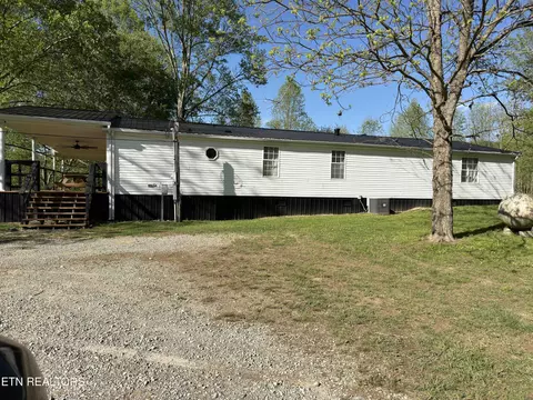 Exterior - 4601 White Oak Rd, Duff, TN 37729 photo 5 of 15