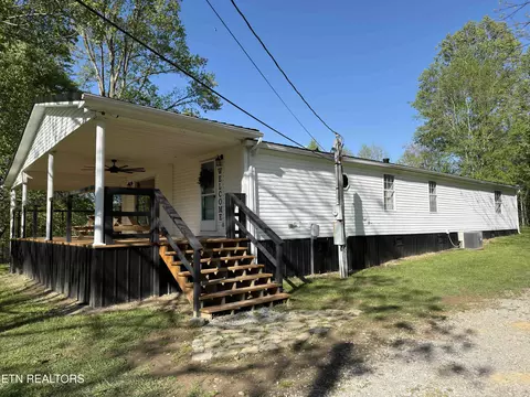 Exterior - 4601 White Oak Rd, Duff, TN 37729 photo 4 of 15