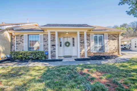 7914 Gleason Dr #1080, Knoxville, TN 37919