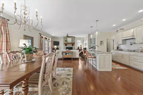 Dining - 120 Dirk Way, Bean Station, TN 37708 photo 2 of 4