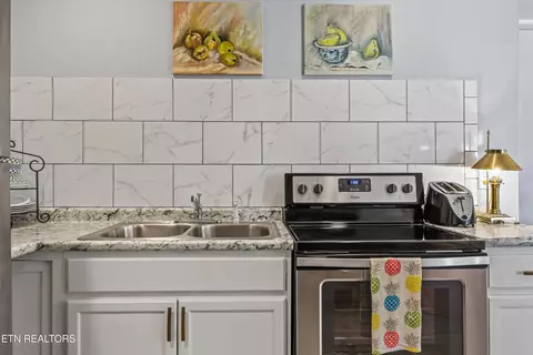 Kitchen - 120 Dirk Way, Bean Station, TN 37708 photo 5 of 5