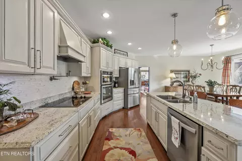 Kitchen - 120 Dirk Way, Bean Station, TN 37708 photo 4 of 5