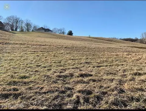 705 Blue Water Dr, Cookeville, TN 38506