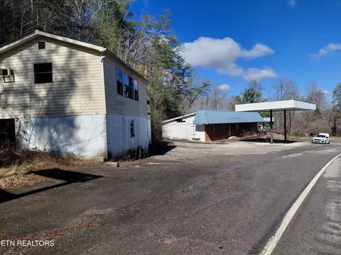 5830 Highway 360, Tellico Plains, TN 37385