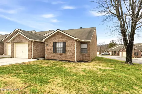 8500 Islandic St, Knoxville, TN 37931